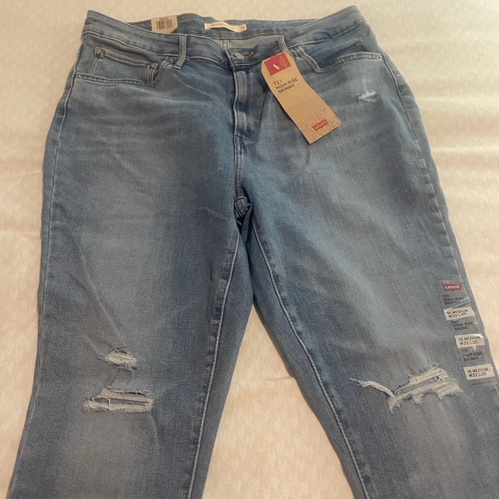 Levi’s High Rise Skinny Jeans